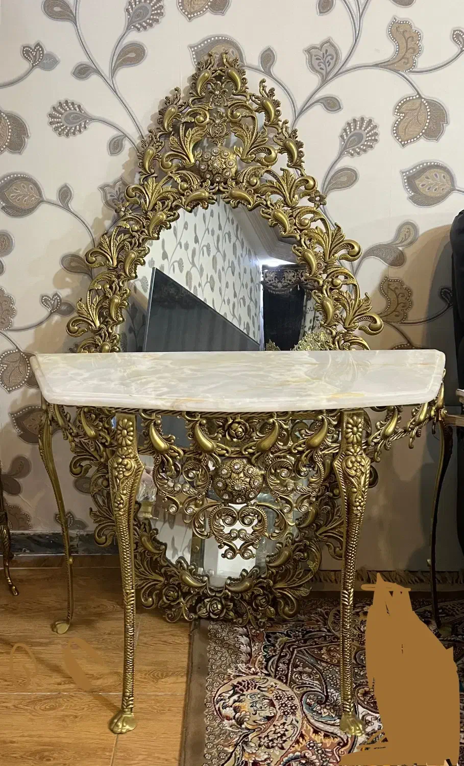 ست آینه و کنسول و ساعت و بوفه و شمع دان و ساعت|بوفه، ویترین، کنسول|سقز, |دیوار