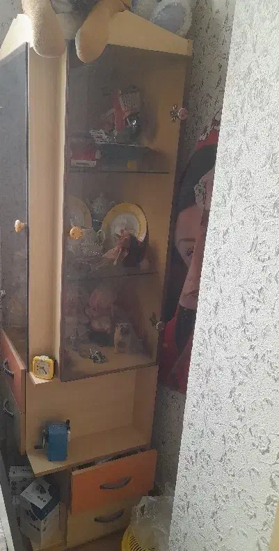 کمد و ویترین|اسباب و اثاث بچه|شاهینشهر, شهرک ردانی پور|دیوار