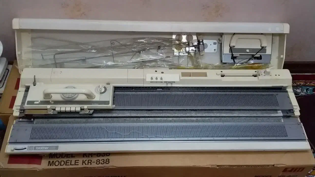 ماشین بافندگی و کشباف برادر مدل ۸۶۸|چرخ خیاطی و ریسندگی|مشهد, توس (بلوار توس)|دیوار