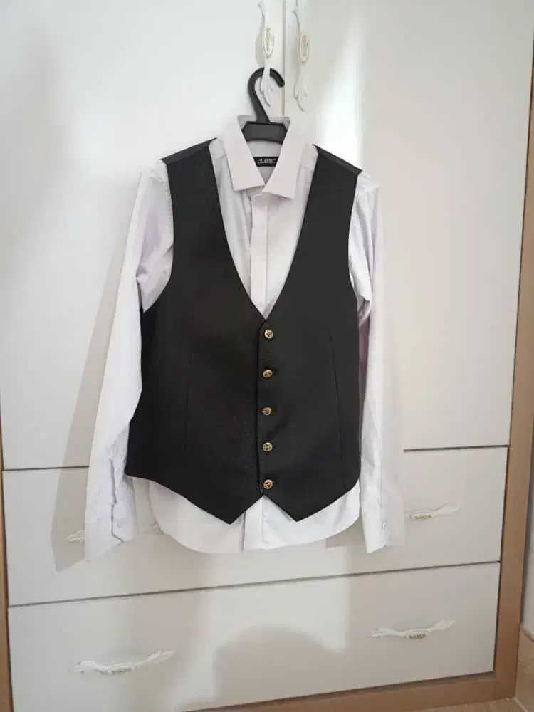 کت وشلوار|کیف، کفش، کمربند|اشتهارد, |دیوار