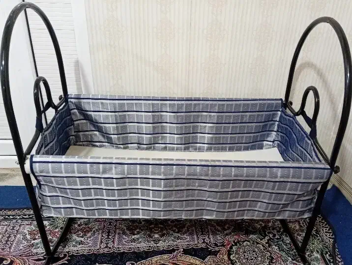 گهواره|تخت و صندلی بچه|جوانرود, |دیوار