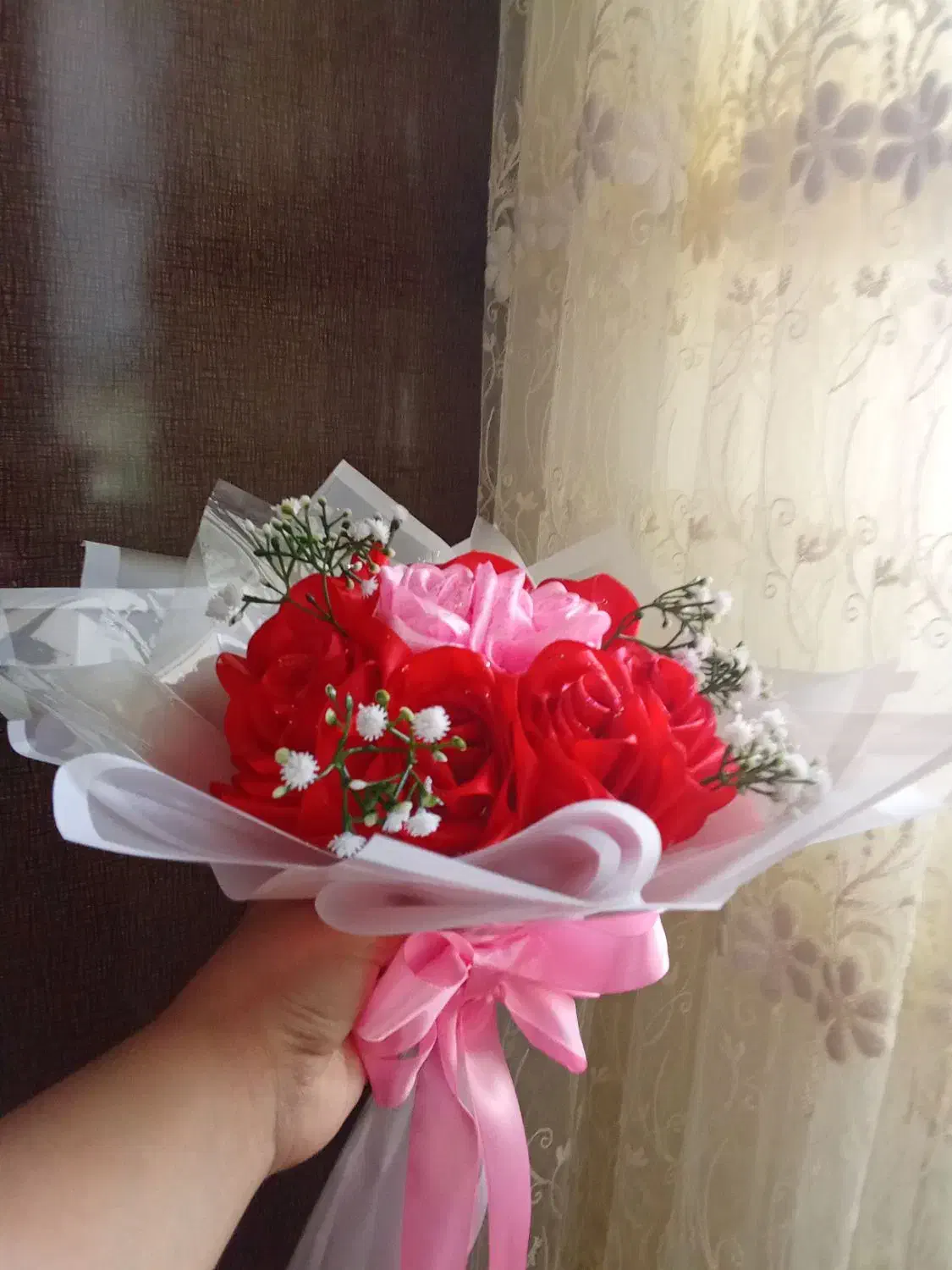 سه تا دسته گل رز|گل مصنوعی|ایجرود, |دیوار