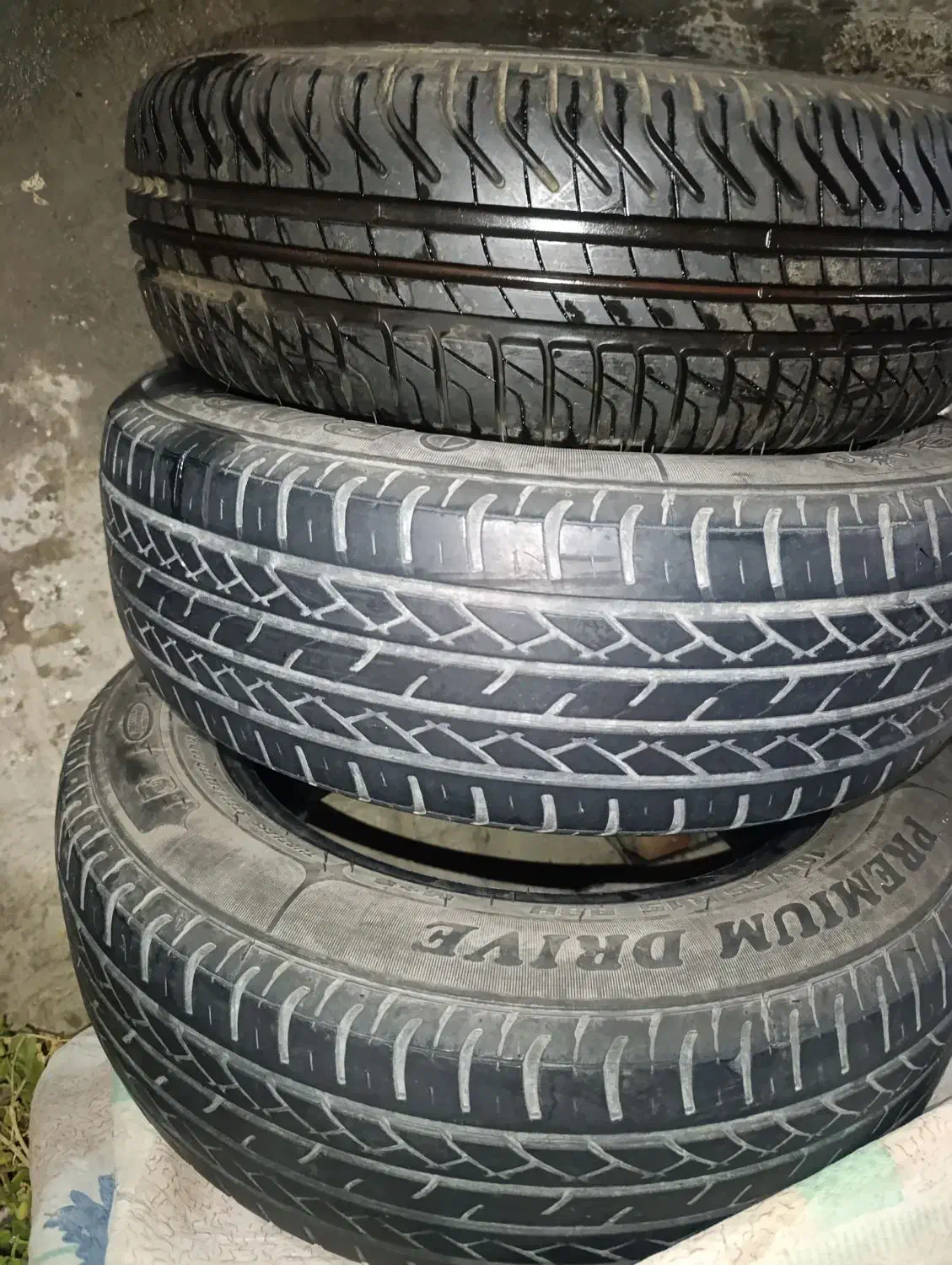 دوعدد لاستیک نو سمندو دو عدد 70درصد بدون پنچری|قطعات یدکی و لوازم جانبی|بجنورد, |دیوار