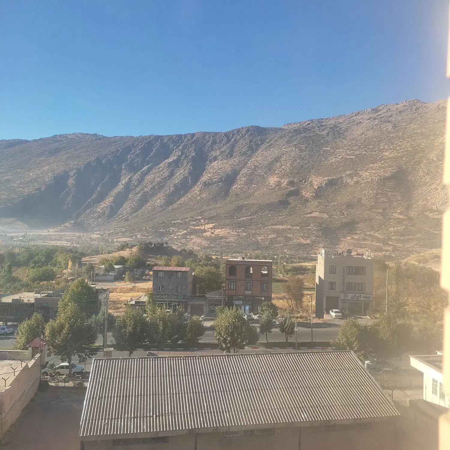 مدارک و مقداری پول پیدا شده|اشیا|سروآباد, |دیوار