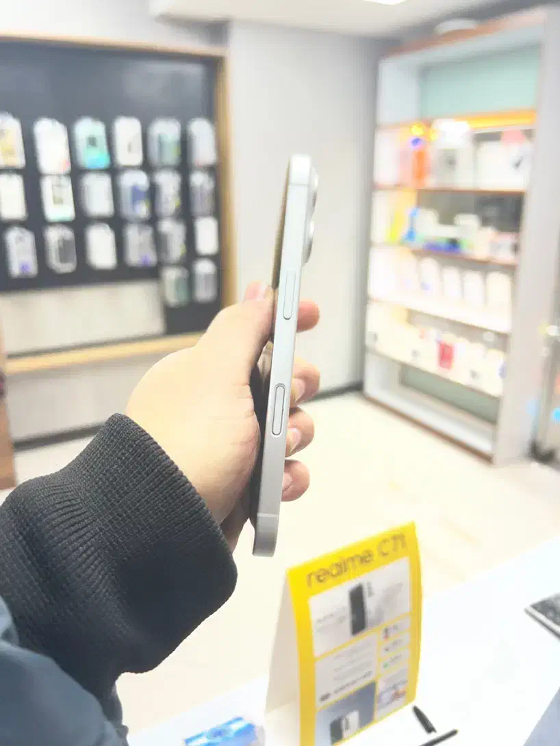 آیفون ۱۶ نرمال|موبایل|کرج, اصفهانی‌ها|دیوار