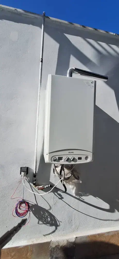 تعمیرات تخصصی پکیج و ابگرمکن دیواری|خدمات پیشه و مهارت|آمل, |دیوار