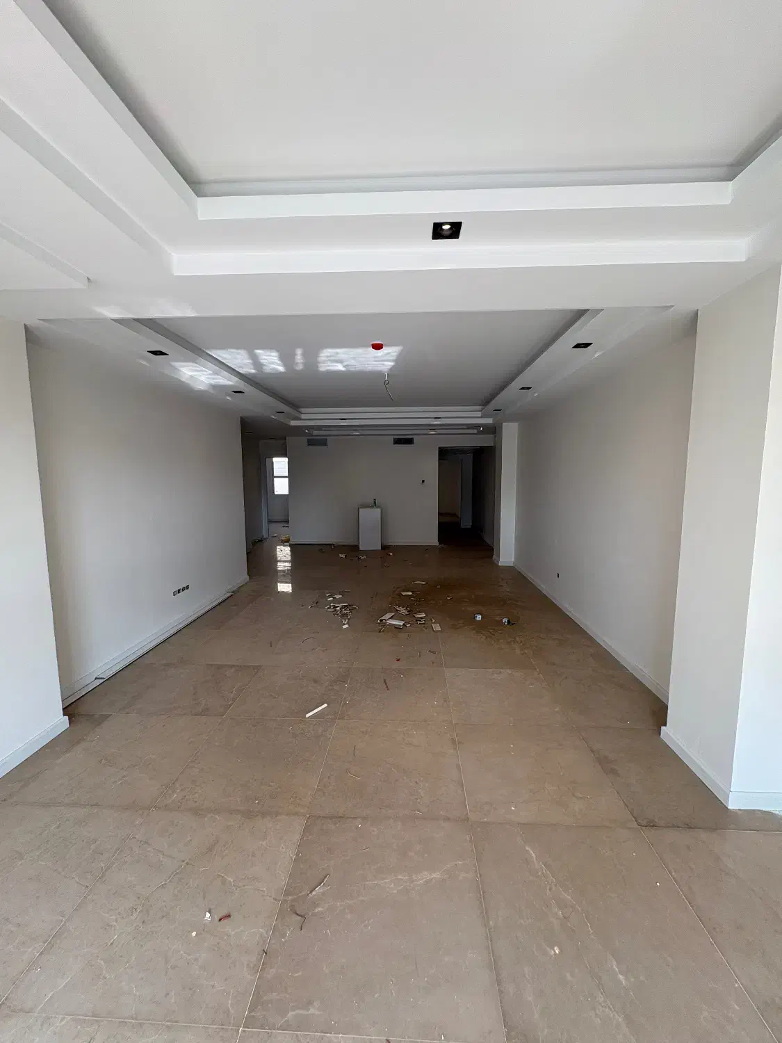 ۱۴۰ متر ۳ خواب ژورنالی کلید نخورده/ ویو مشجر میدان