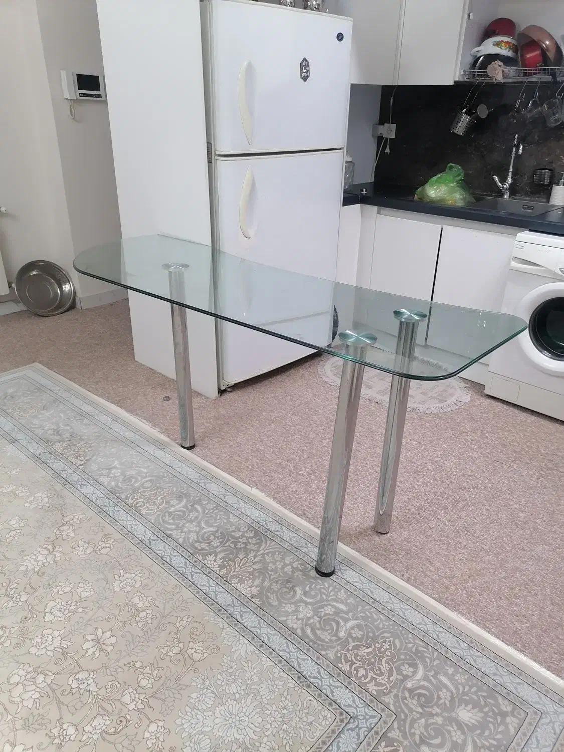 میز شیشه ای|میز و صندلی غذاخوری|تهران, گلستان (شهرک راه آهن)|دیوار