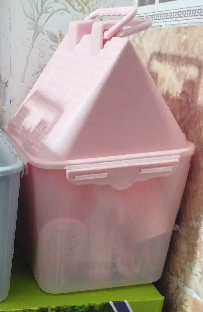 پک مسافرتی فقط ۶۰۰|ظروف نگهدارنده، پلاستیکی، یک‌بارمصرف|زرند, |دیوار