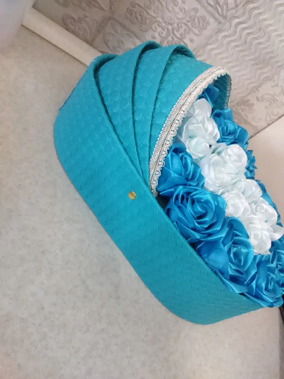 شاخه گل باکس گل نوزادی صندوقچه یلدا بله برون|صنایع دستی و سایر لوازم تزئینی|قم, نوبهار|دیوار