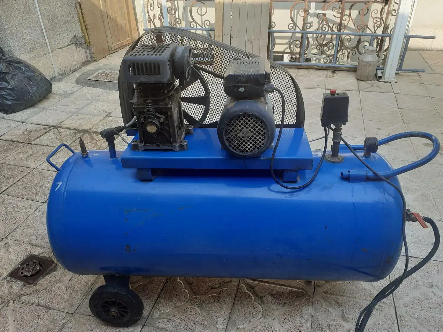 پمپ باد|ابزارآلات|بناب, |دیوار