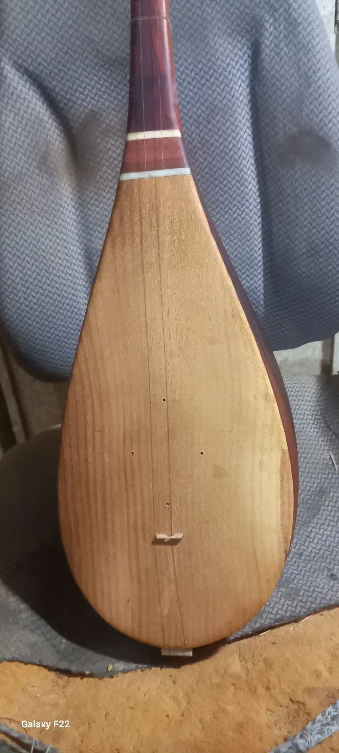 دوتار کاسه بزرگ|سازهای سنتی|اسفراین, |دیوار