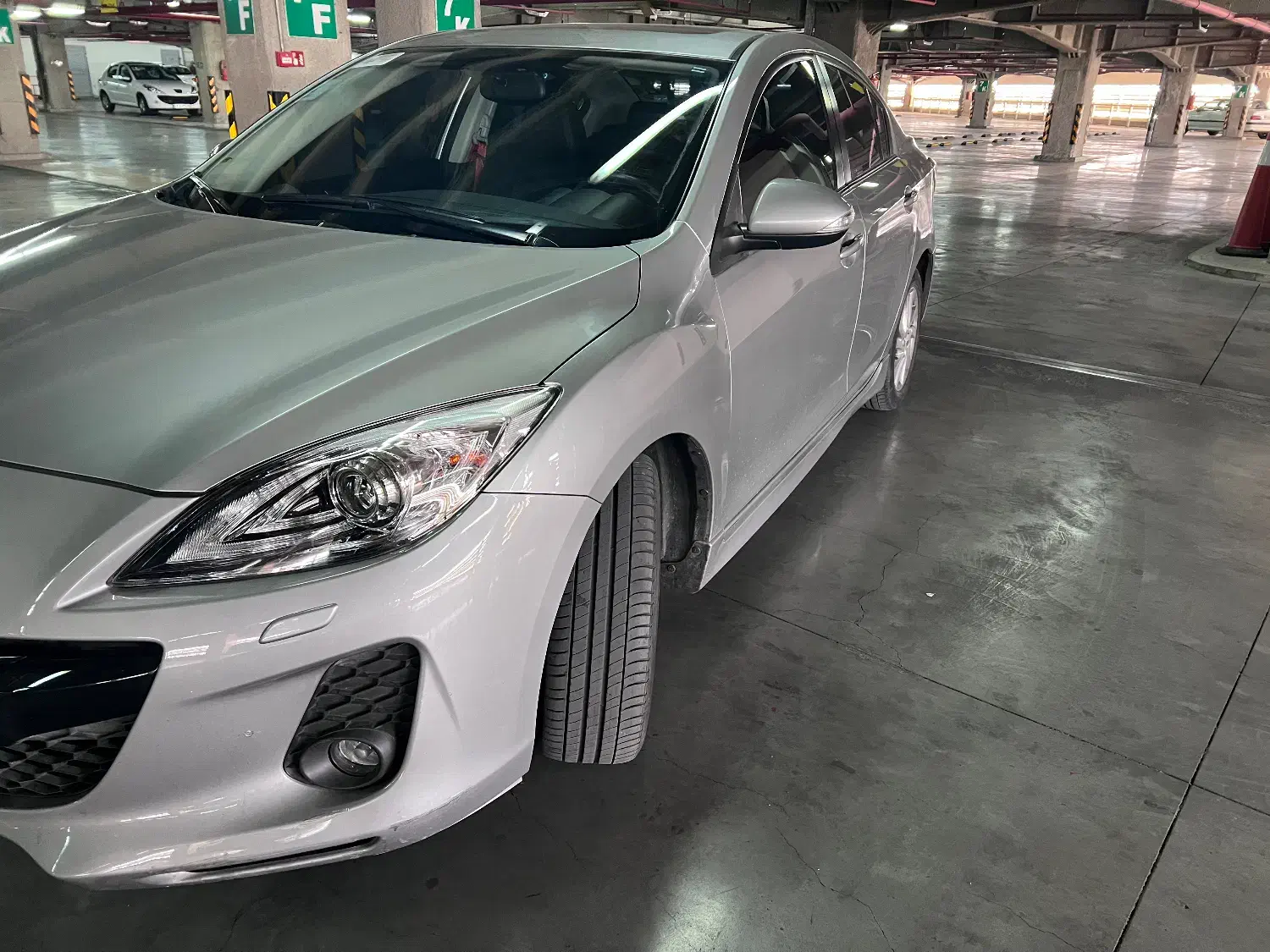 مزدا نیو۹۷|خودرو سواری و وانت|تهران, شوش (باغ آذری)|دیوار