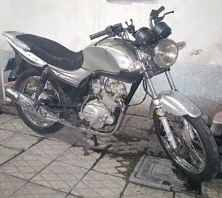 موتور ایردوکو V6 طرح یاماها 125|موتورسیکلت|تهران, جیحون|دیوار