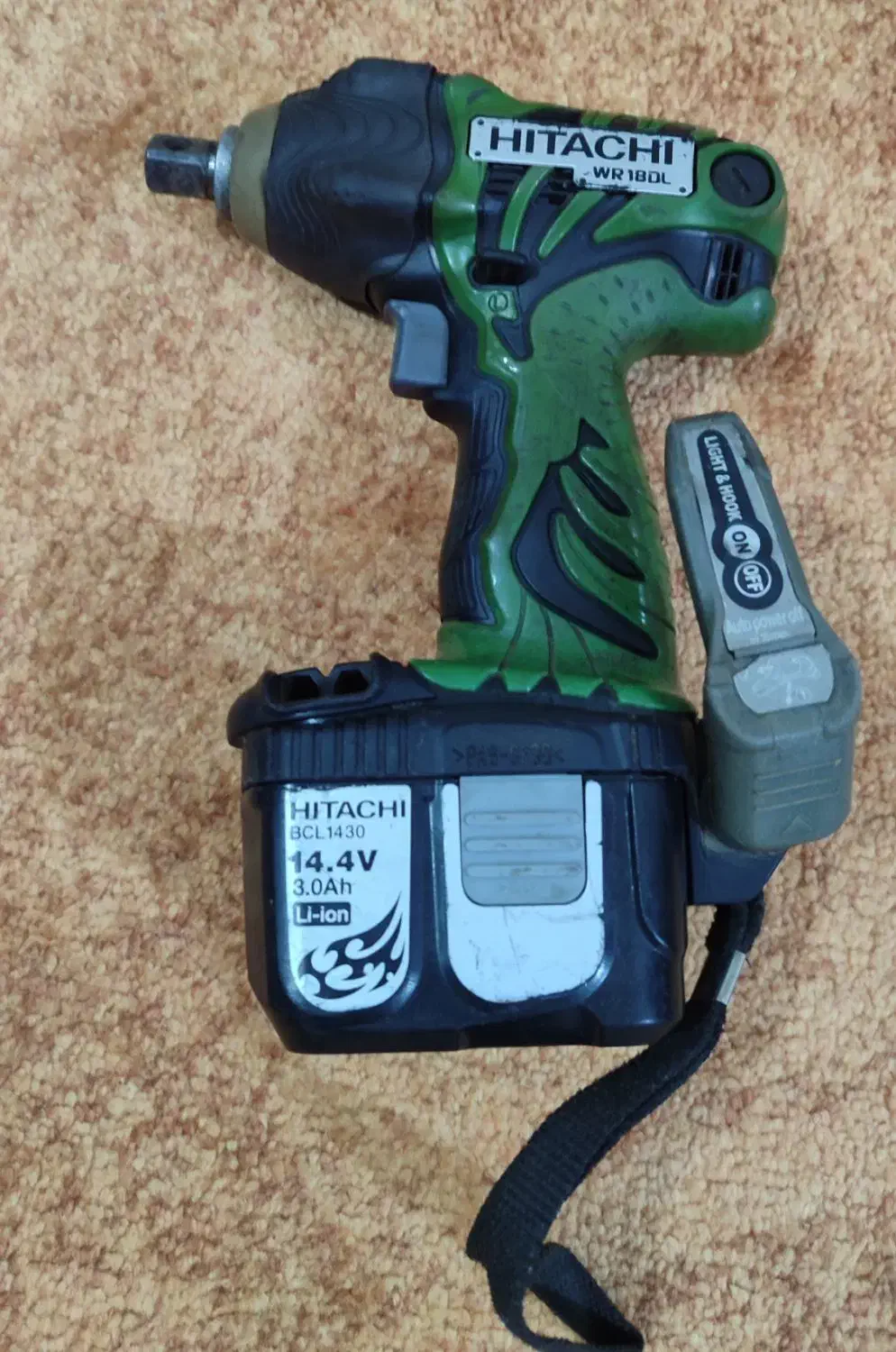 بکس شارژی|ابزارآلات|اهرم, |دیوار