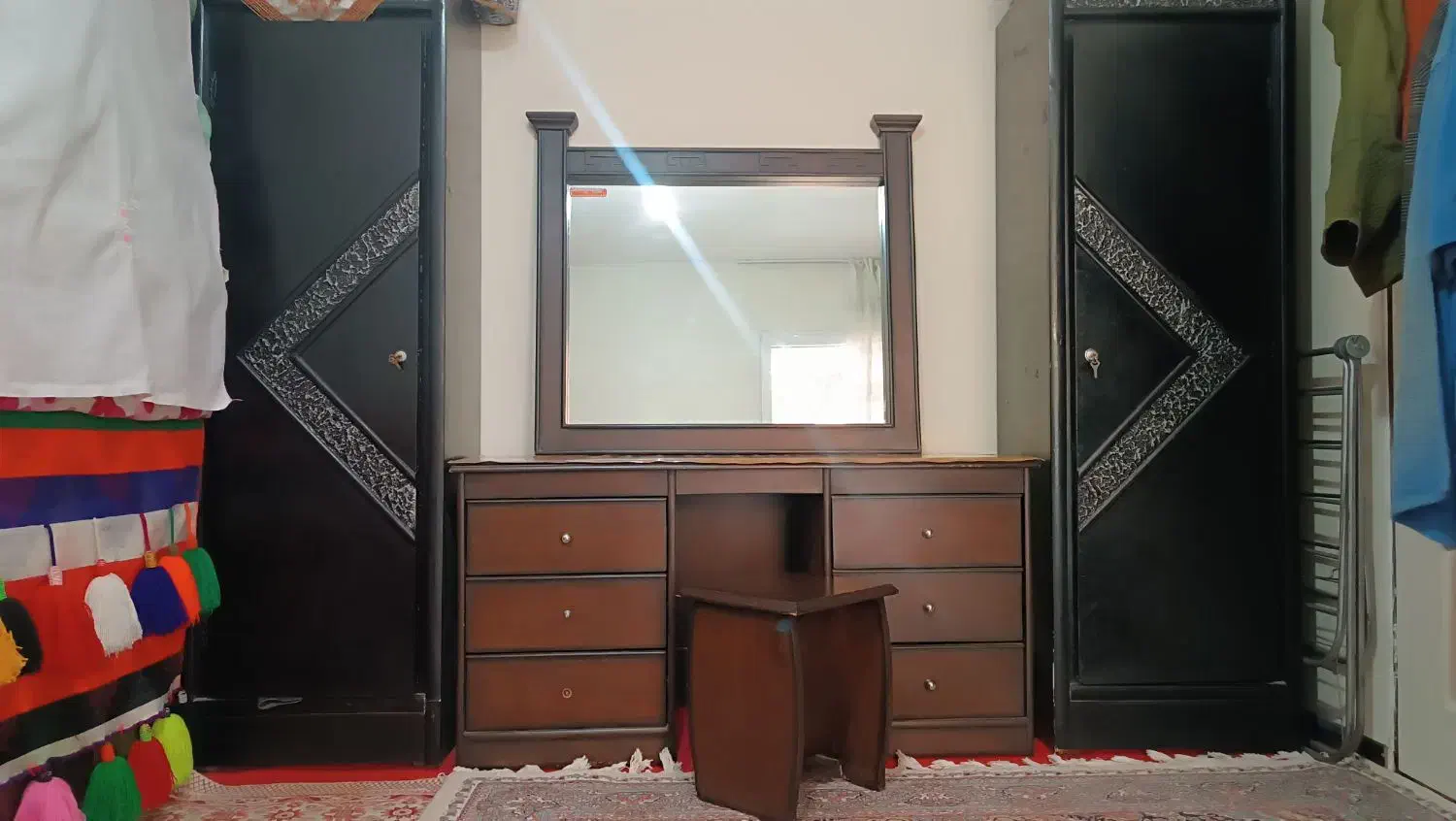 میز آرایشی|مبلمان خانگی و میز عسلی|شهرضا, |دیوار