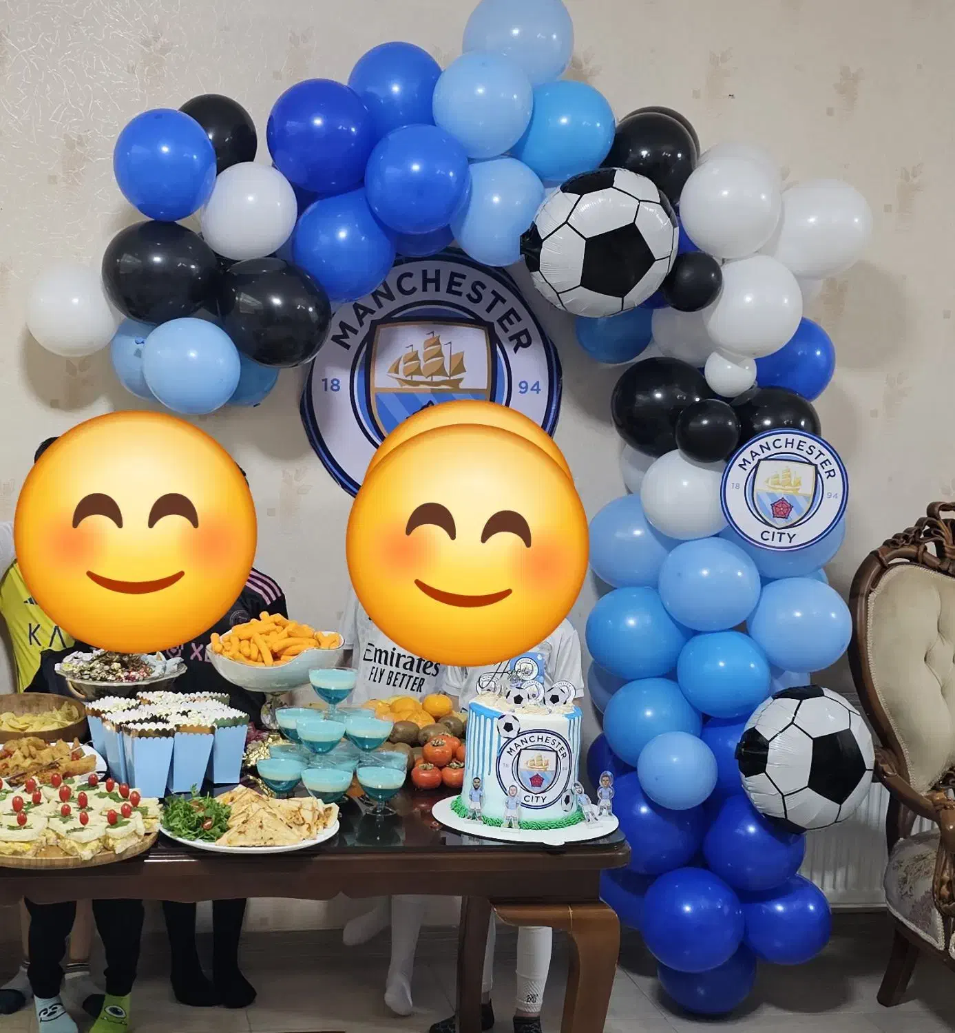 بادکنک تم منچستر سیتی|اسباببازی|کرمانشاه, |دیوار