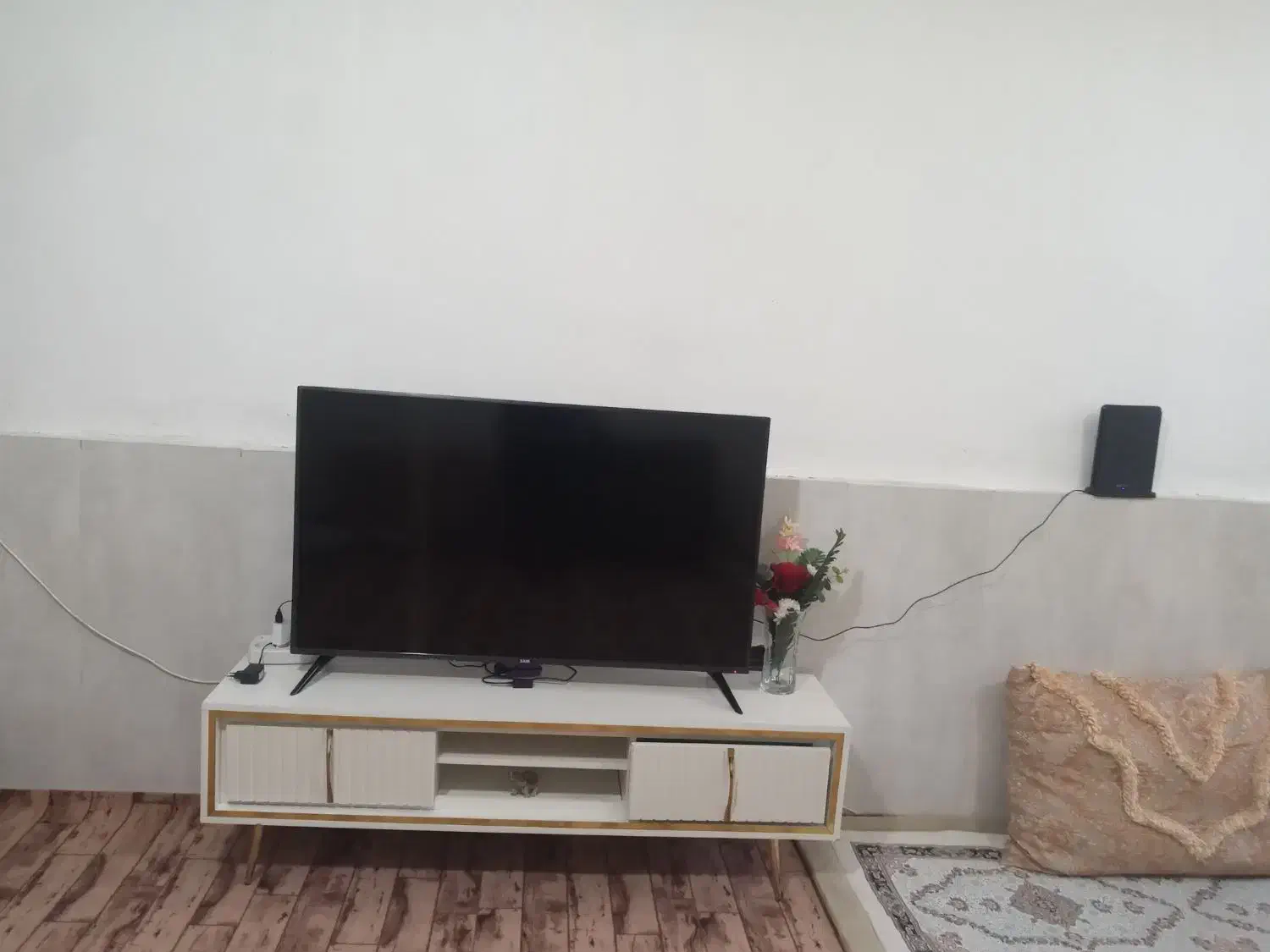 تلوزیون ال ای دی۵۰اینچ درحدنو|تلویزیون و پروژکتور|ارومیه, |دیوار