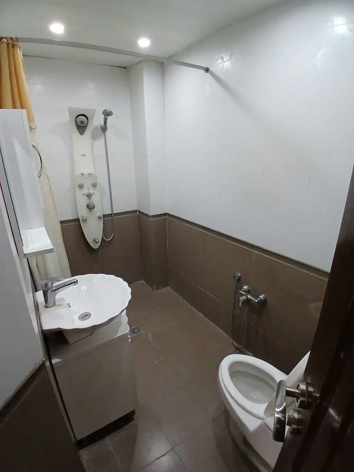 آپارتمان ۱۶۰ متر ۳ خوابه (تاپ لوکیشن زوج) p2 سندی