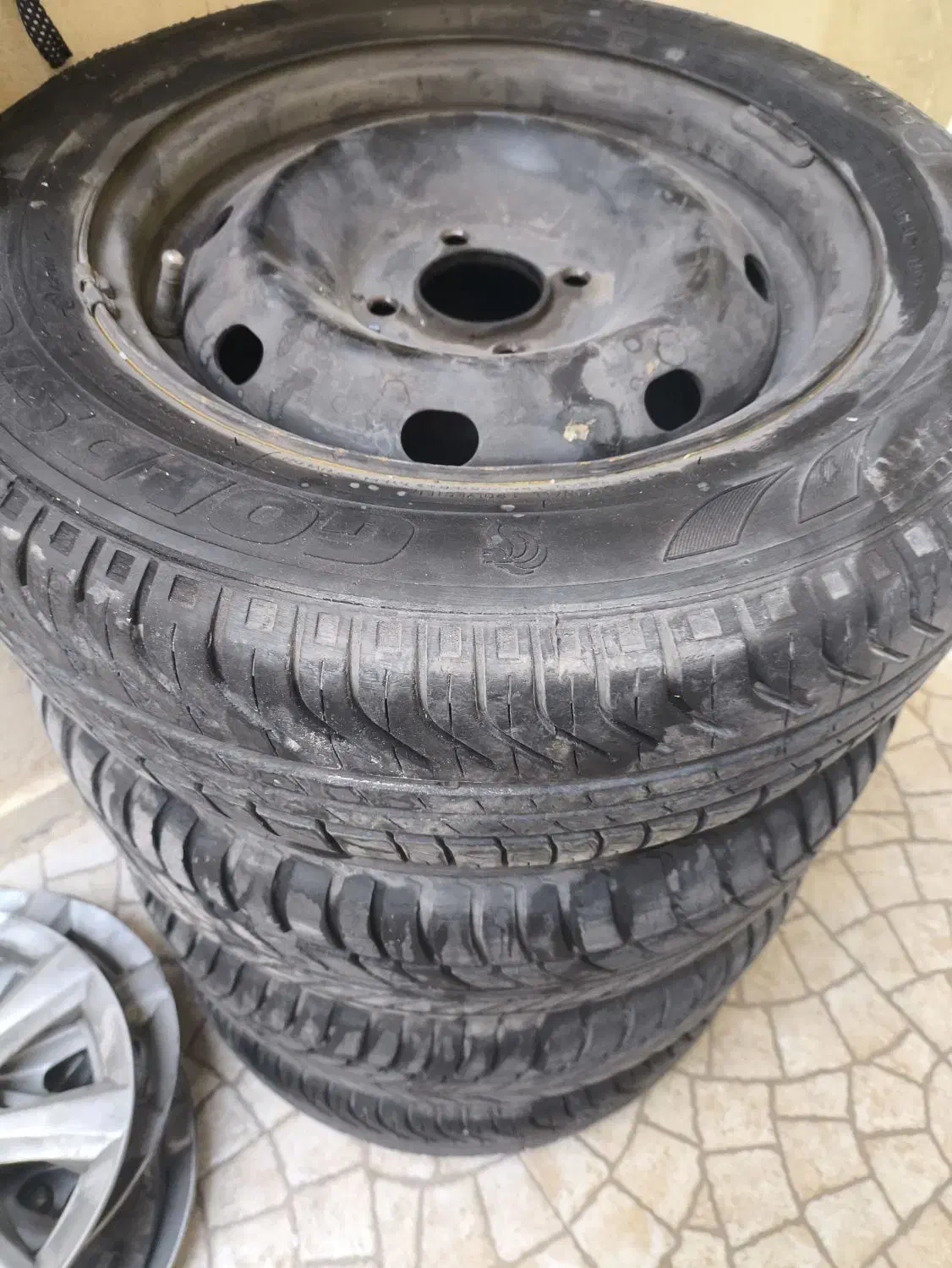 لاستیک ماشین|قطعات یدکی و لوازم جانبی|قم, شهرک فاطمیه|دیوار