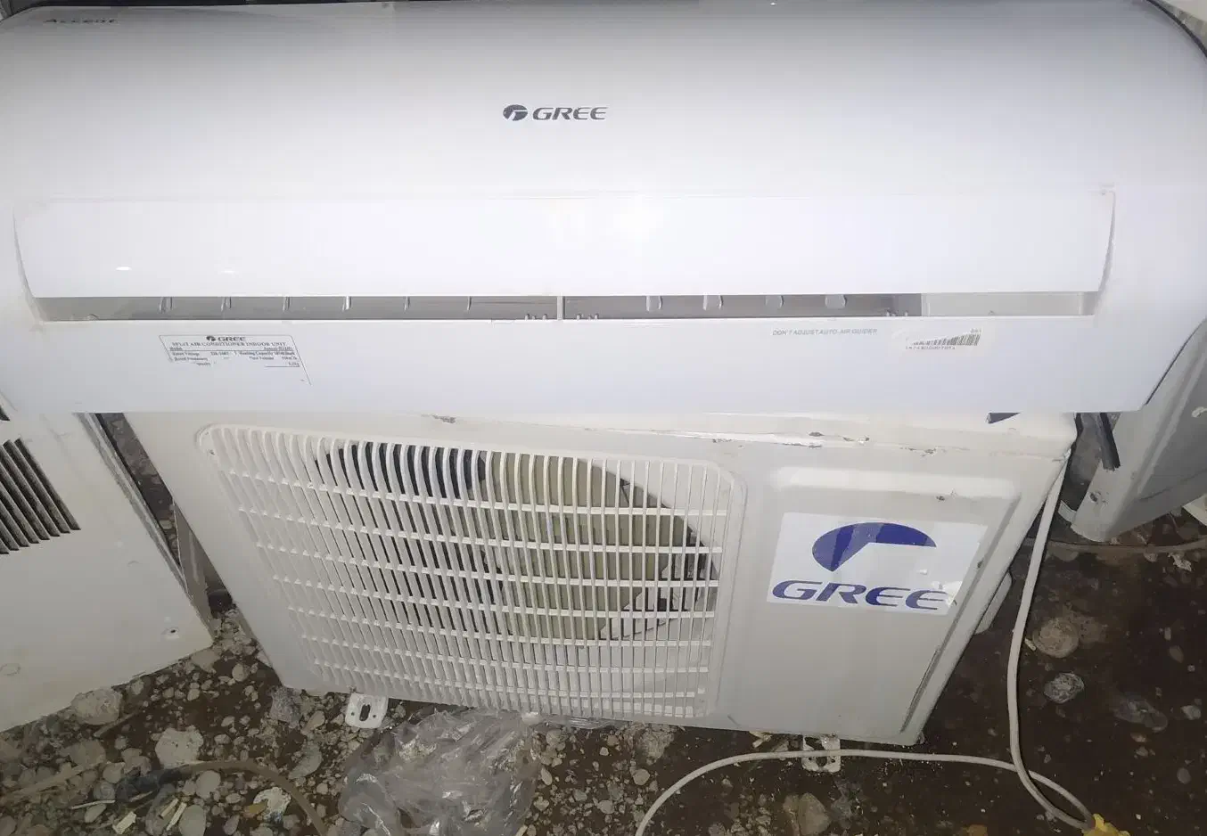 اسپیلت ۱۲۰۰۰ دیواری ۲دستکاه و پرتابل ۱دستکاه|کولر گازی و فن‌کوئل|جیرفت, |دیوار