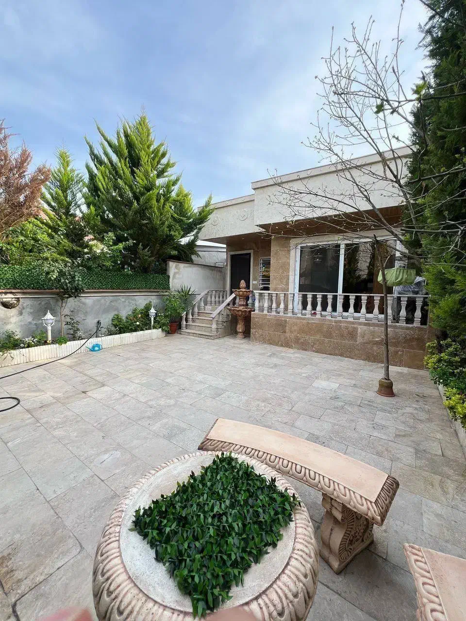 همکف نماسنگ ۲۲۰متری/مبله/شهرکی با امنیت|فروش خانه و ویلا|رویان, |دیوار