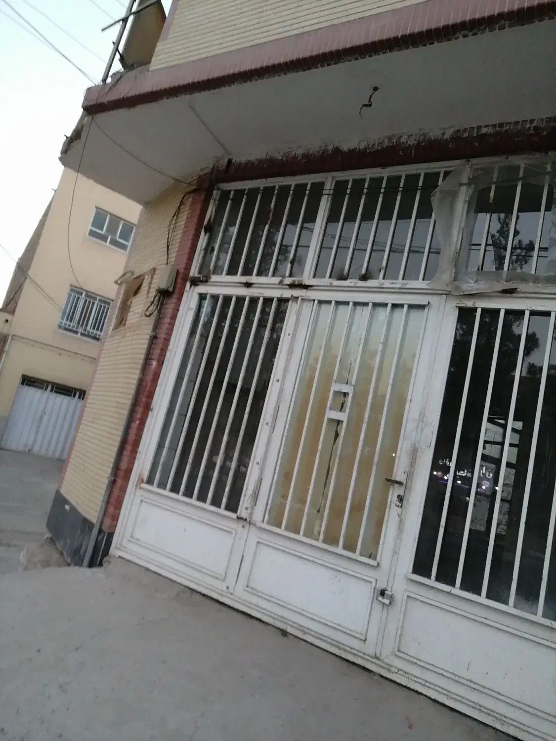 مغازه 40 متری سوئیتی دو نبش|اجارهٔ مغازه و غرفه|کرمان, |دیوار