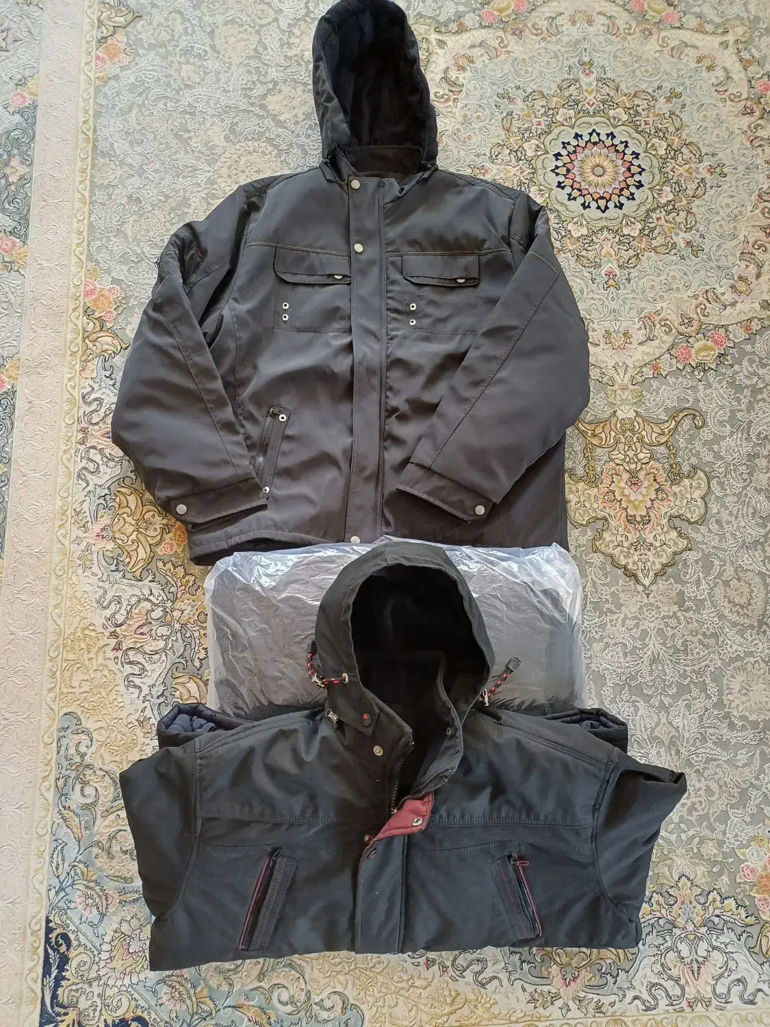 کاپشن|لباس|خرمآباد, |دیوار