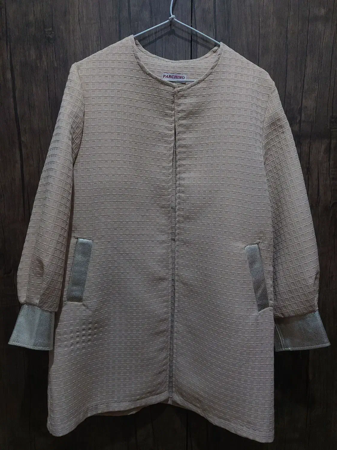 مانتو کتی مجلسی و دامن|لباس|رشت, لاکانی|دیوار