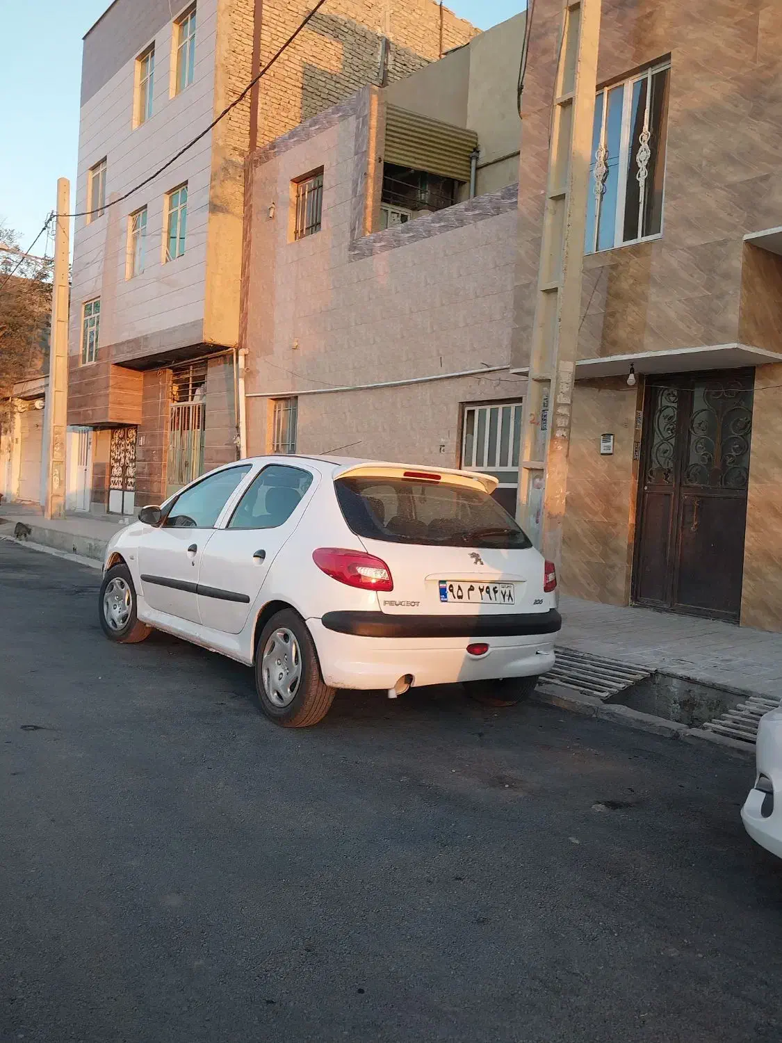 ۲۰۶ تیپ ۲|خودرو سواری و وانت|رباط‌کریم, شترخوار|دیوار