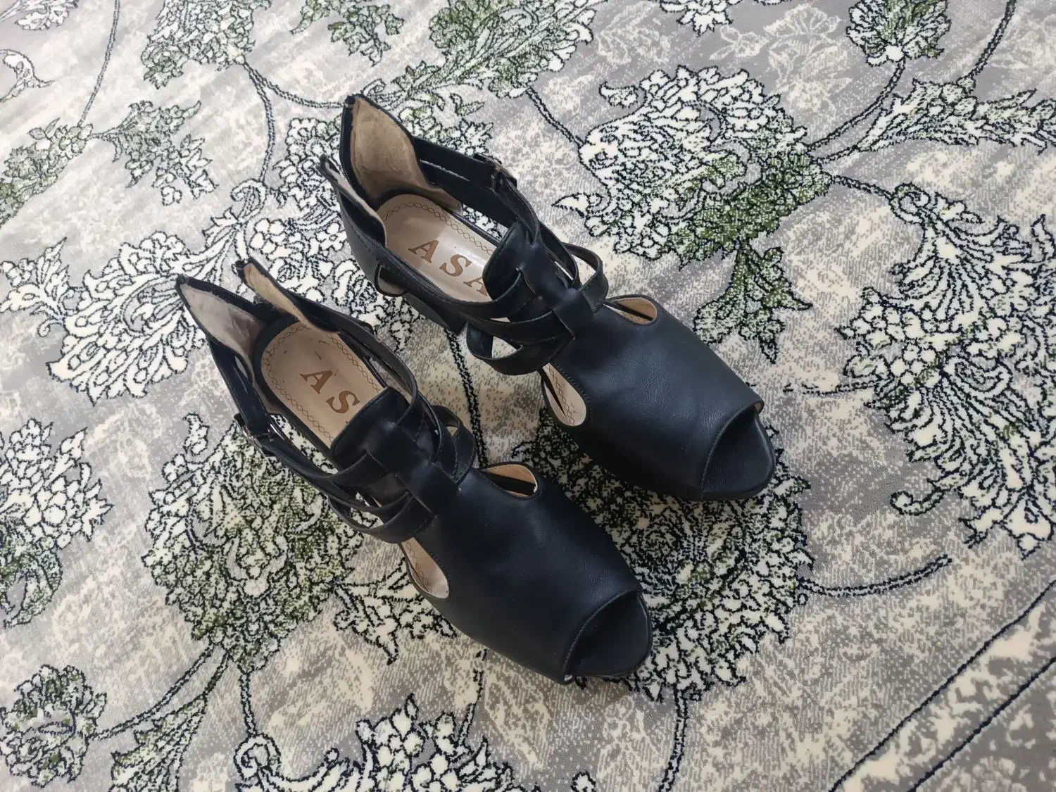 کفش نو|کیف، کفش، کمربند|جوانرود, |دیوار