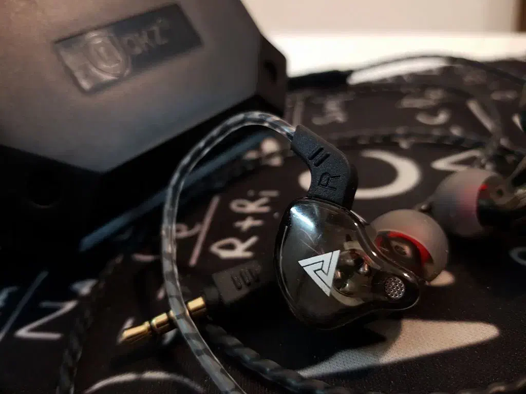 هندزفری کیو کی زد مدل AK6|لوازم جانبی موبایل و تبلت|شهرکرد, |دیوار