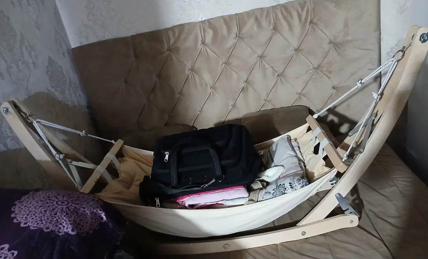 ننو کودک|تخت و صندلی بچه|ری, جوانمرد قصاب|دیوار