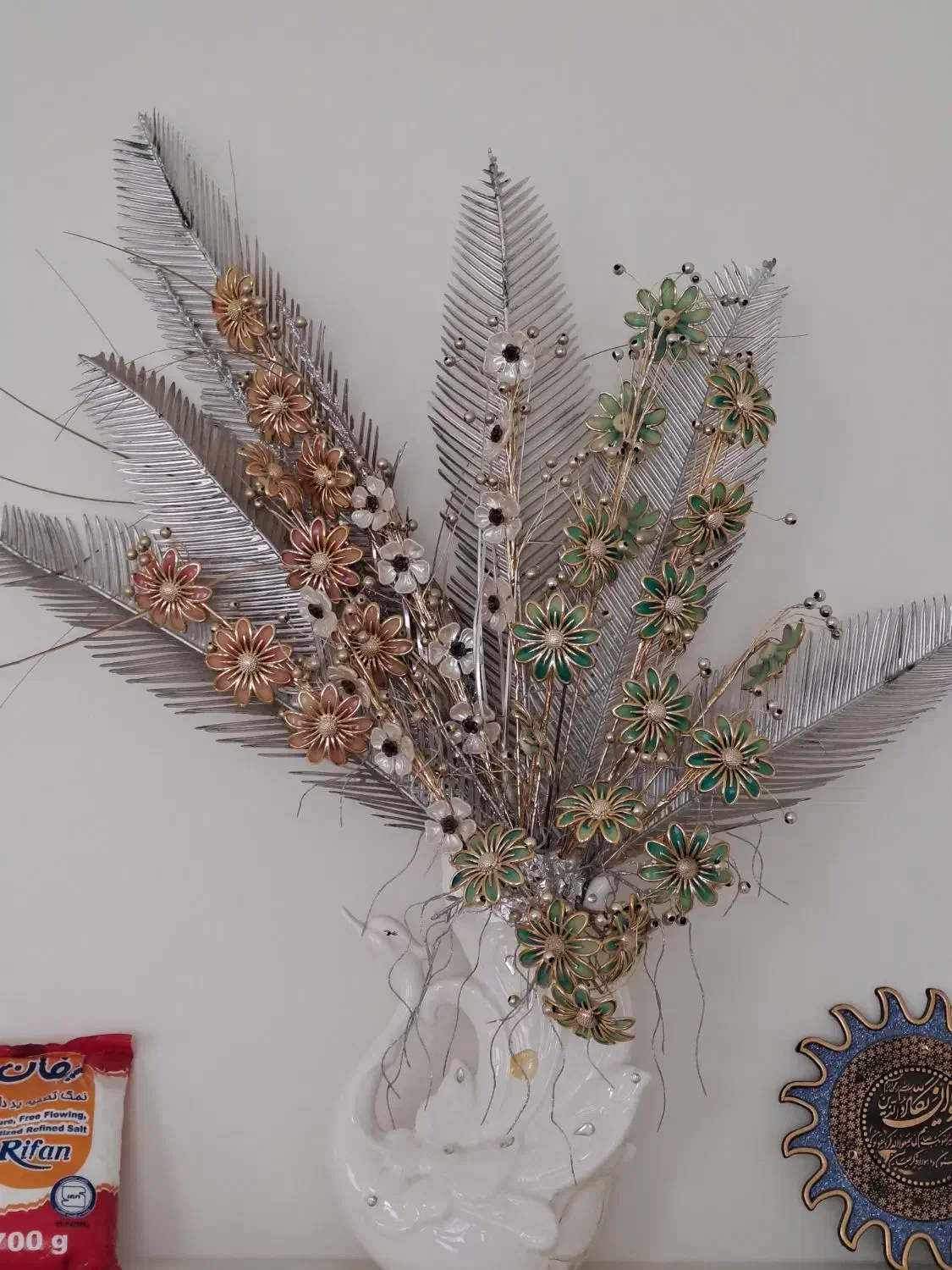 گلدان|گل و گیاه طبیعی|سیرجان, |دیوار