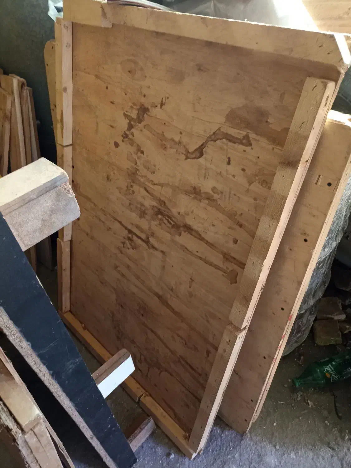 فروشی وسبد پلاستیکی ضخیم و لامپ 50 وات|ظروف نگهدارنده، پلاستیکی، یکبارمصرف|تبریز, |دیوار