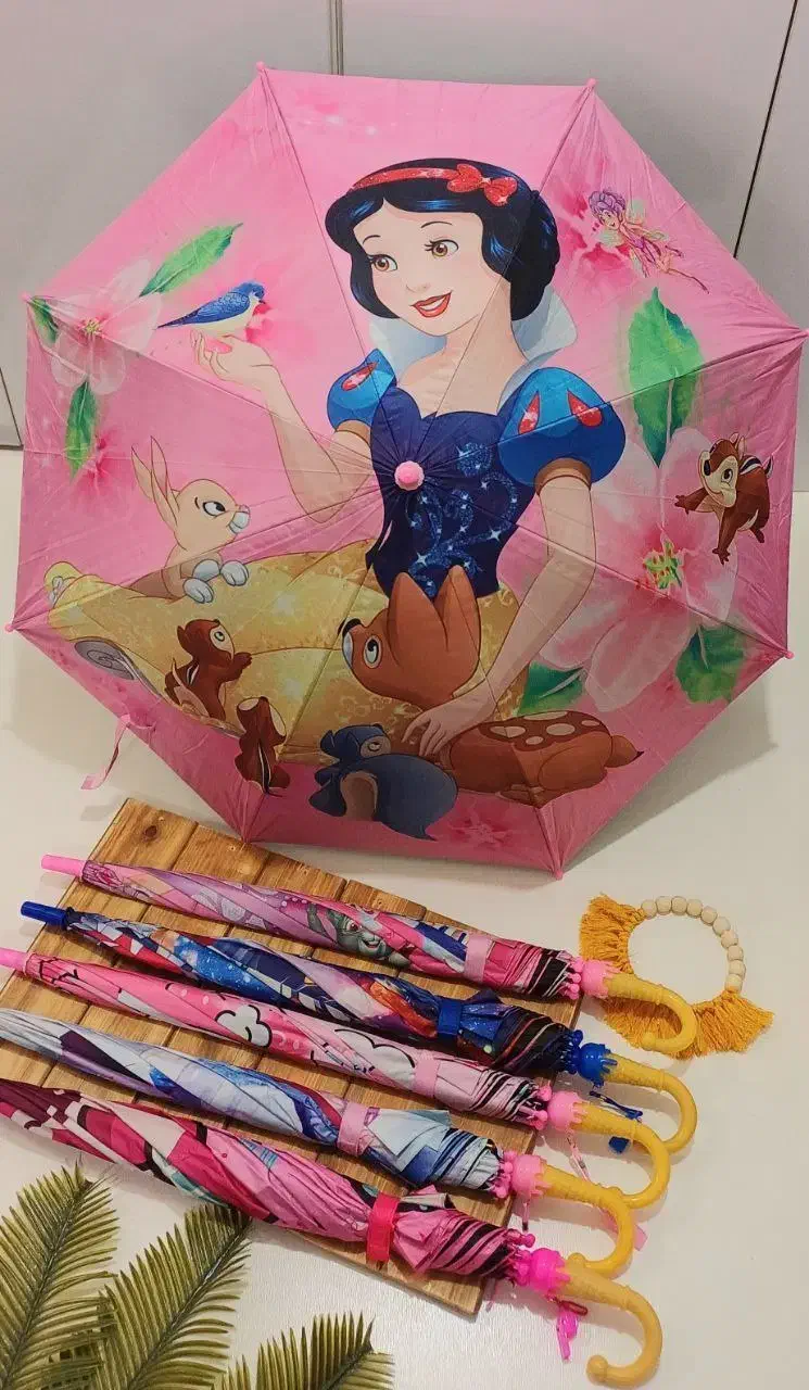 چتر بچگانه و بزرگسال ضد باد و باران|کفش و لباس بچه|مریوان, |دیوار