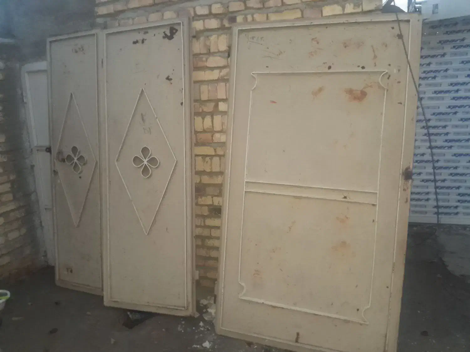 درب حیاط|مصالح و تجهیزات ساختمان|حلب, |دیوار