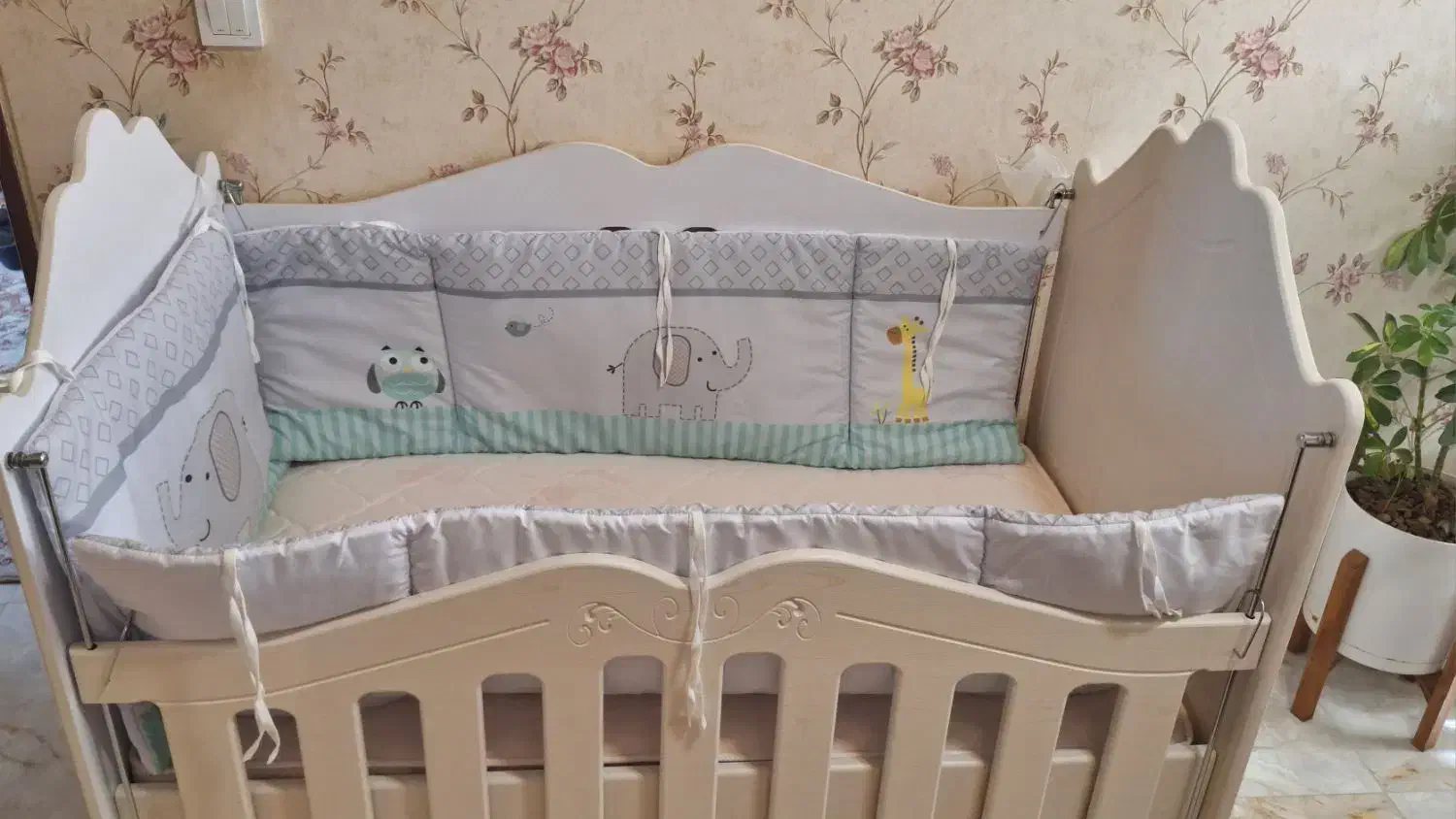 سرویس خواب نوزاد|تخت و سرویس خواب|لواسان, |دیوار