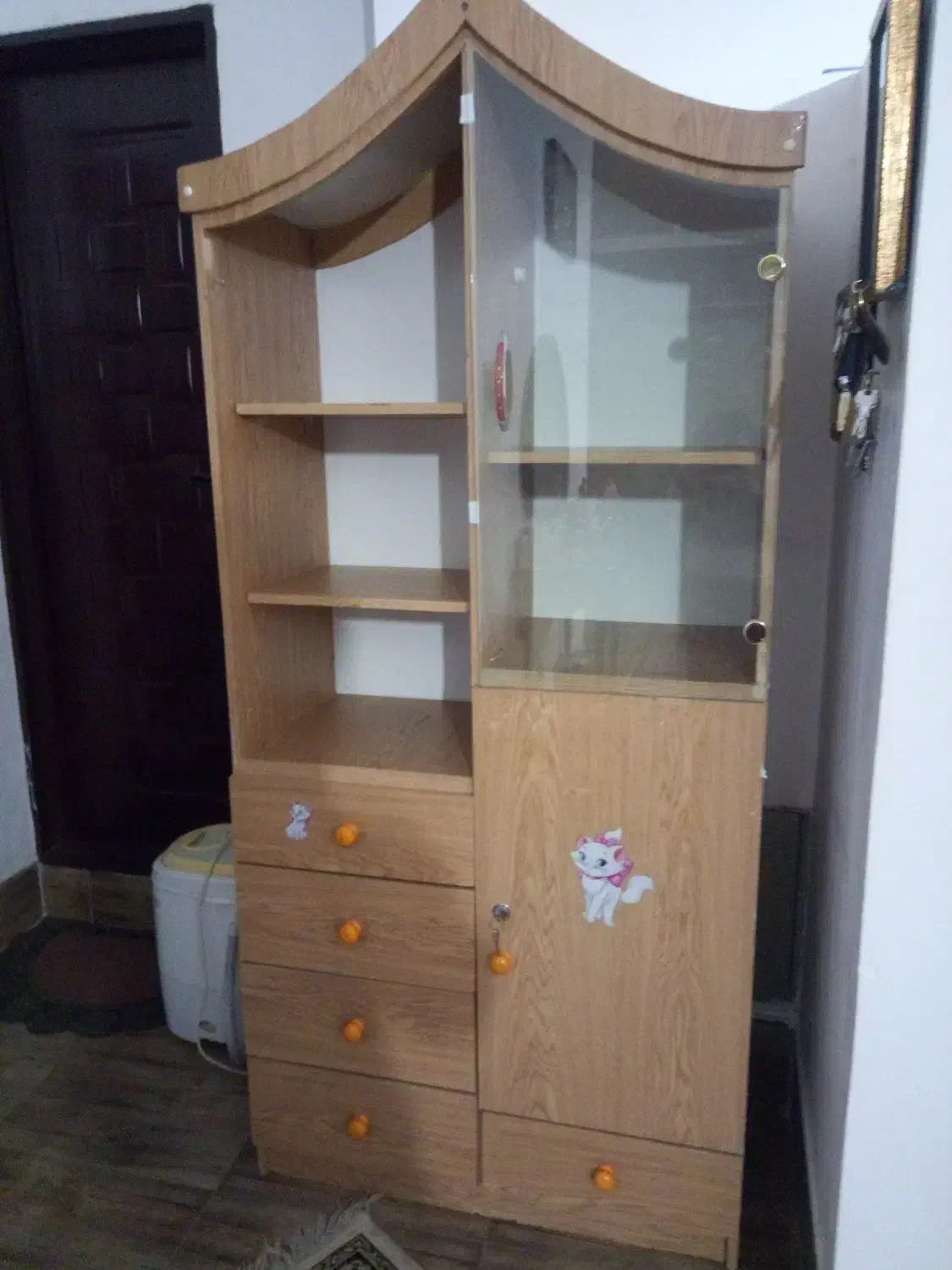 کمدکتابخانه تاج دار|کتابخانه، شلف، قفسه‌های دیواری|اردبیل, |دیوار