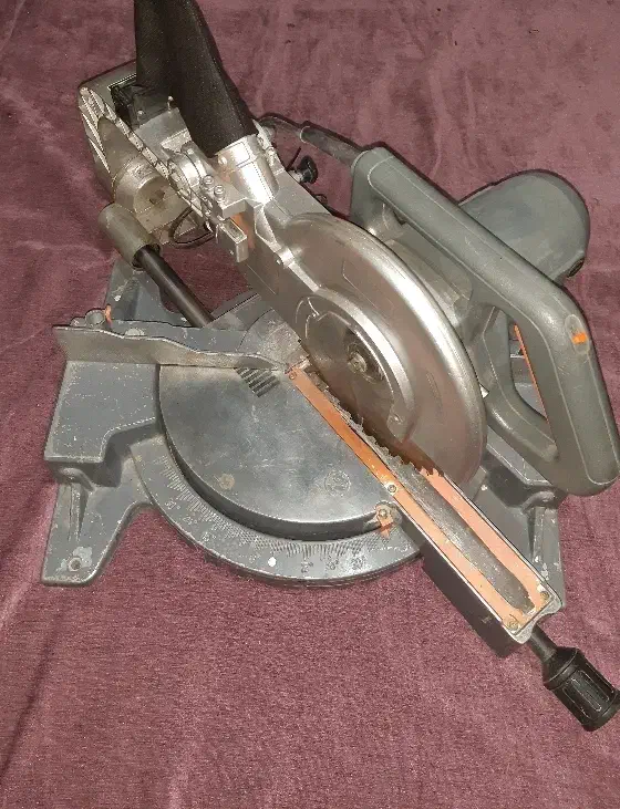 اره فارسی بر استوک اروپایی|ابزارآلات|مشهد, آبکوه|دیوار