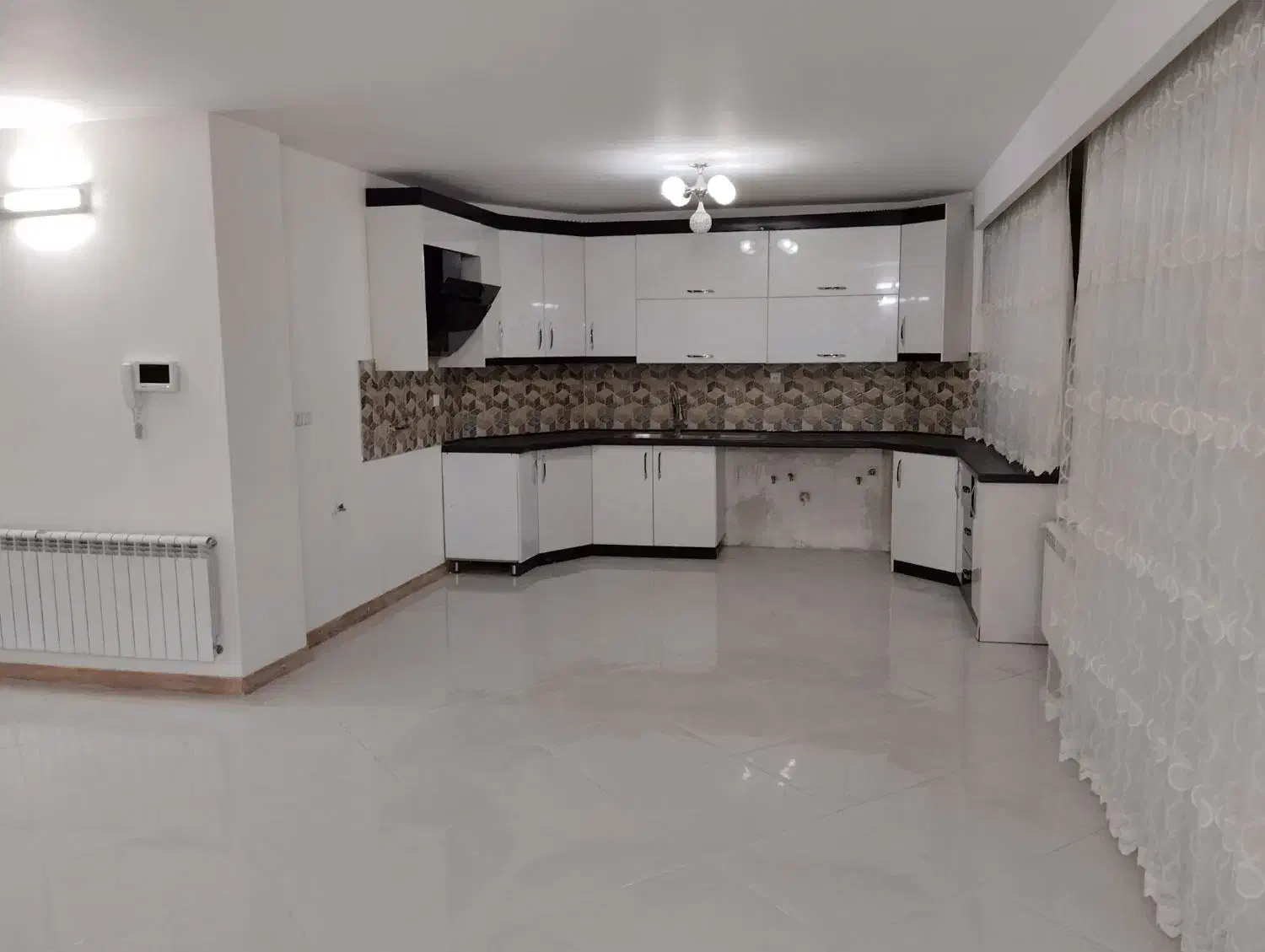 ۲۴۰ متر آپارتمان اوایل فلسطین|فروش آپارتمان|مشهد, فلسطین|دیوار