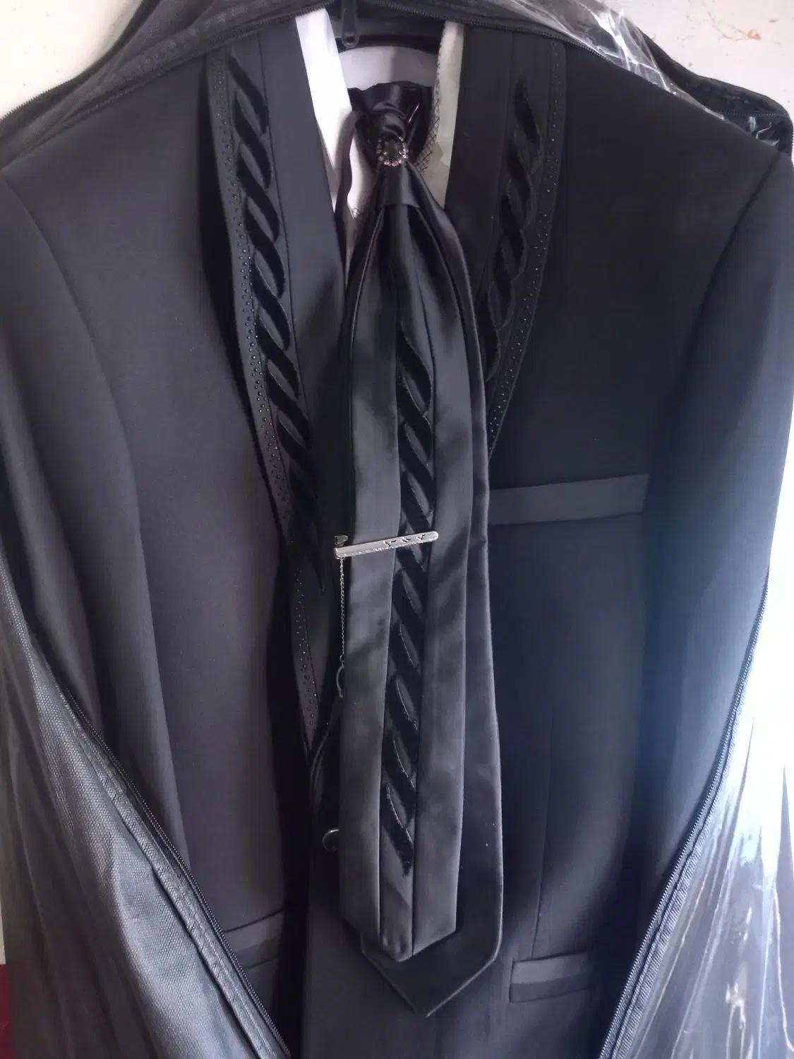 کت وشلوار|لباس|شوشتر, |دیوار