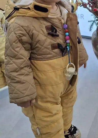 کاپشن سر همی کودک|کفش و لباس بچه|فردیس, نگارستان|دیوار