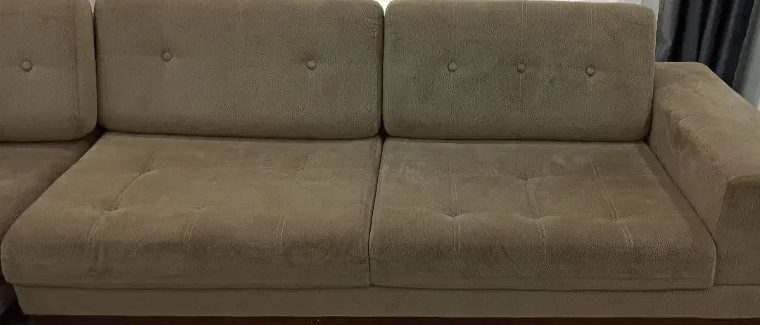 مبل راحتی ۷ نفره به همراه جلو مبلی و دو عدد عسلی|مبلمان خانگی و میز عسلی|ساوه, |دیوار