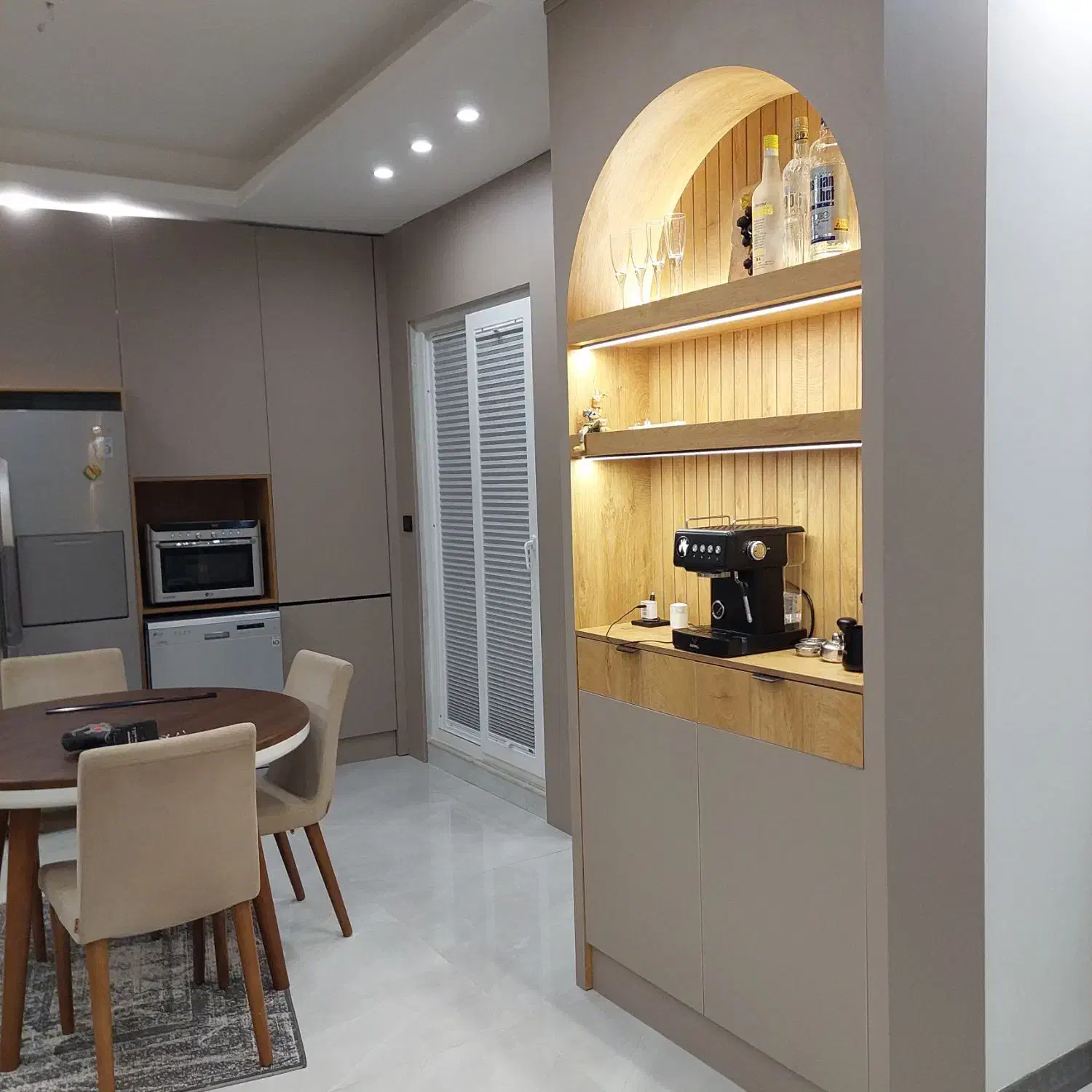 نصاب کابینت|استخدام معماری، عمران و ساختمانی|قائم‌شهر, |دیوار