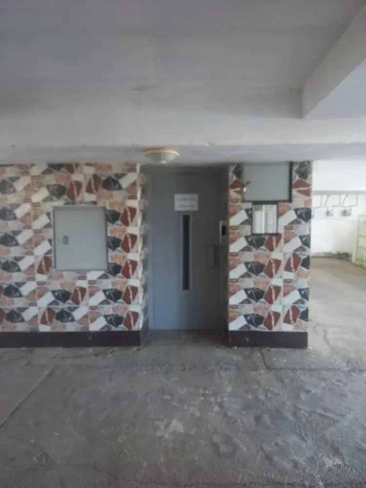 فروش آپارتمان ۸۰ متری ۲ خوابه ابریشم|فروش آپارتمان|چهارباغ, |دیوار