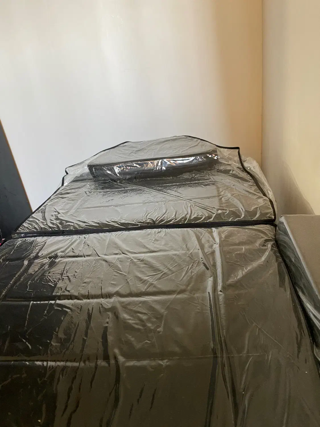 تخت ارایشگاه|آرایشگاه و سالنهای زیبایی|قائمشهر, |دیوار