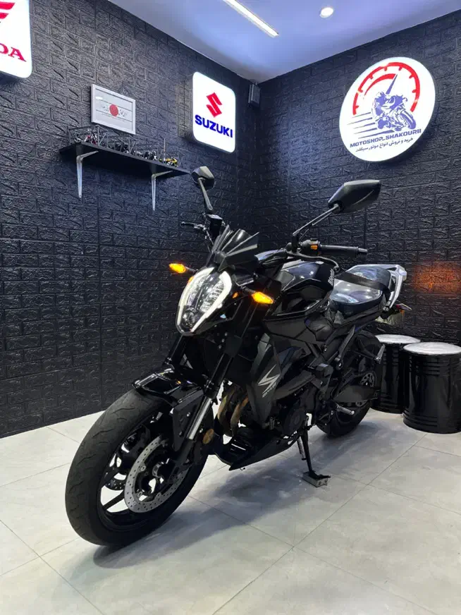 بلنتا z250 جفت سیلندر 1403 بنلی|موتورسیکلت|رشت, یخسازی|دیوار