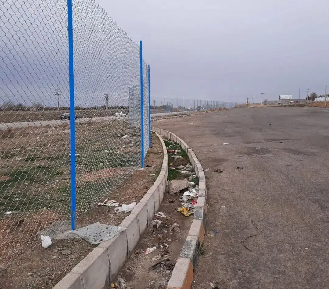 ۱۱۱ فنس کشی باغبانی دیوارکشی چاله کندن|خدمات باغبانی و درختکاری|همدان, |دیوار