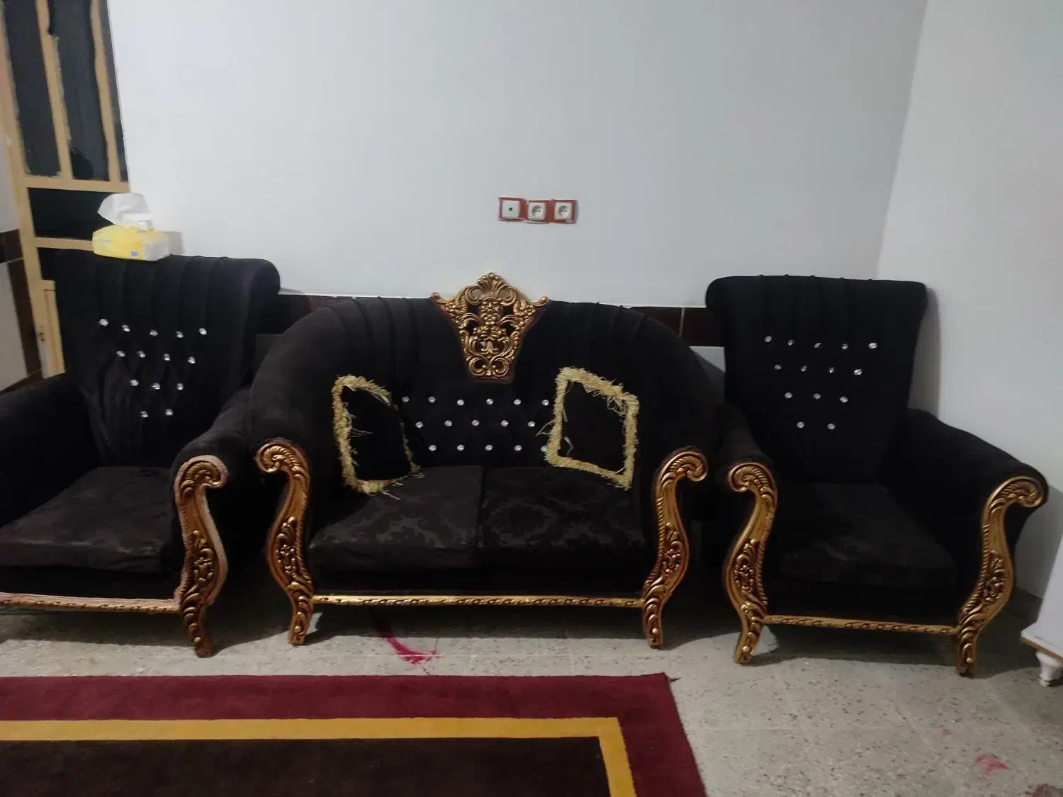 فروشی|مبلمان خانگی و میز عسلی|دوگنبدان, |دیوار